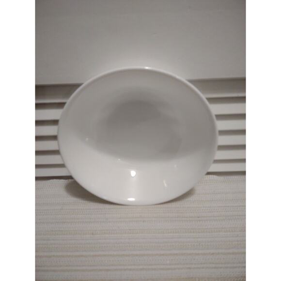 1 Qt Corelle Corning White Winter Frost 8 1/2" ROUND Vegetable SERVING BOWL - Picture 1 of 3